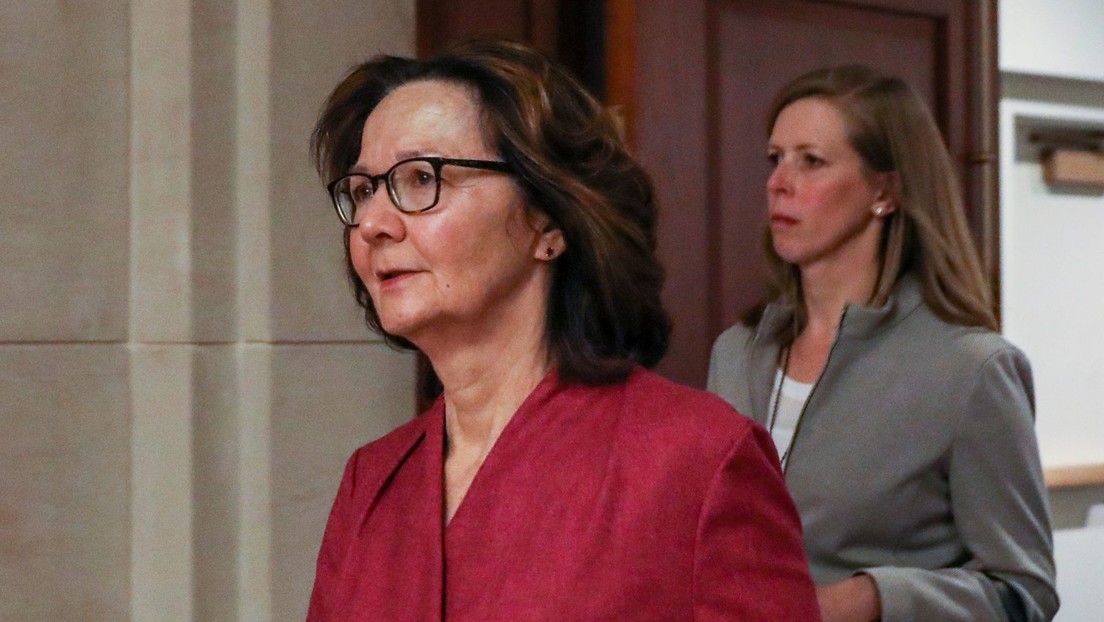 Medio de EE.UU, especula posible destitución de la directora de la CIA