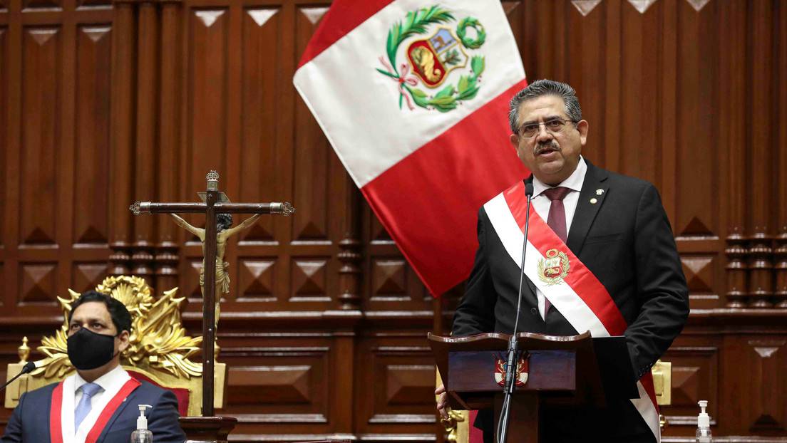 Presidente de Perú, Manuel Merino, se ve obligado a renunciar