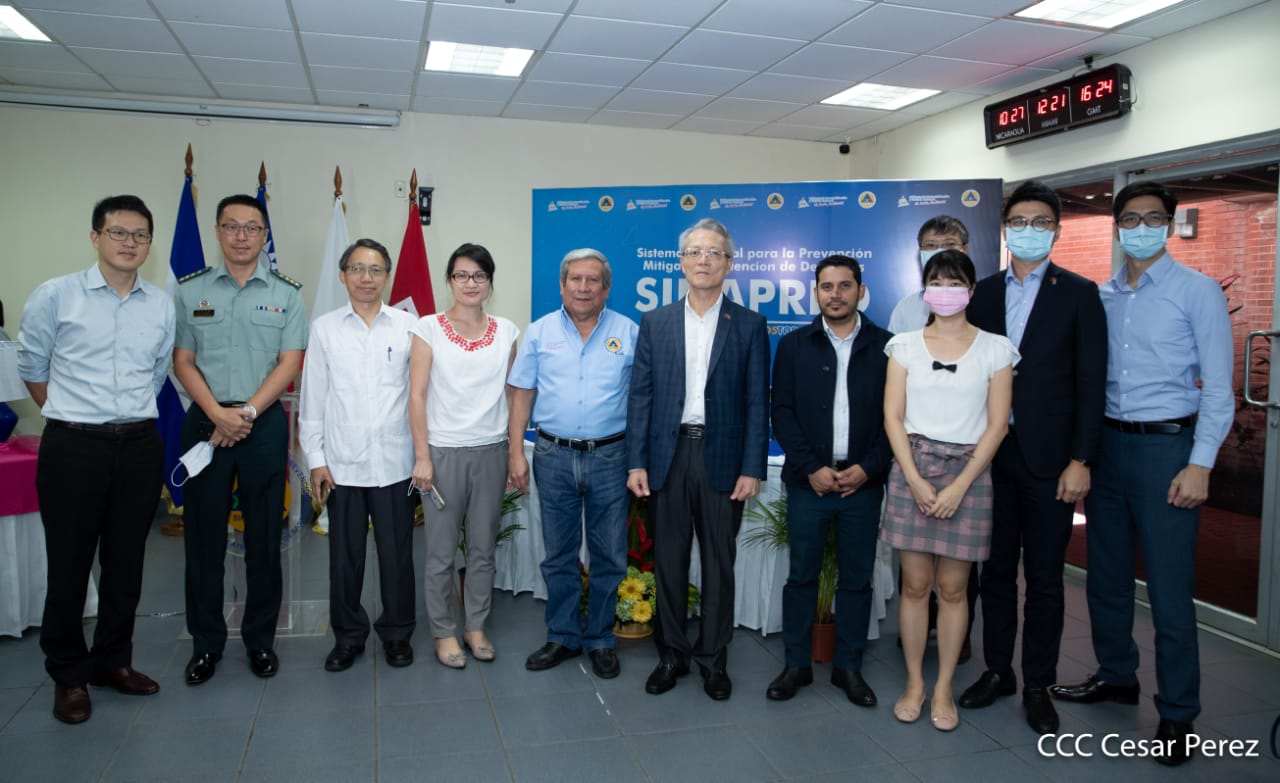 Fundación taiwanesa entrega valiosa donación de ropa, zapatos y útiles escolares para familias impactadas Eta e Iota en Nicaragua