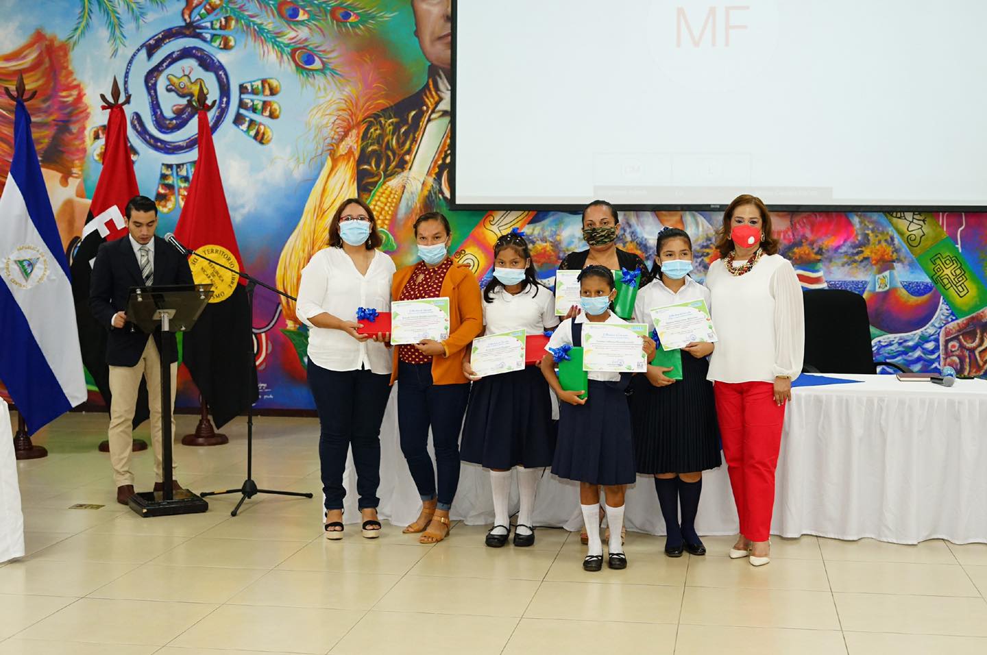 MINED premia a los 5 ganadores del concurso “De mi Tierra a mi Plato”