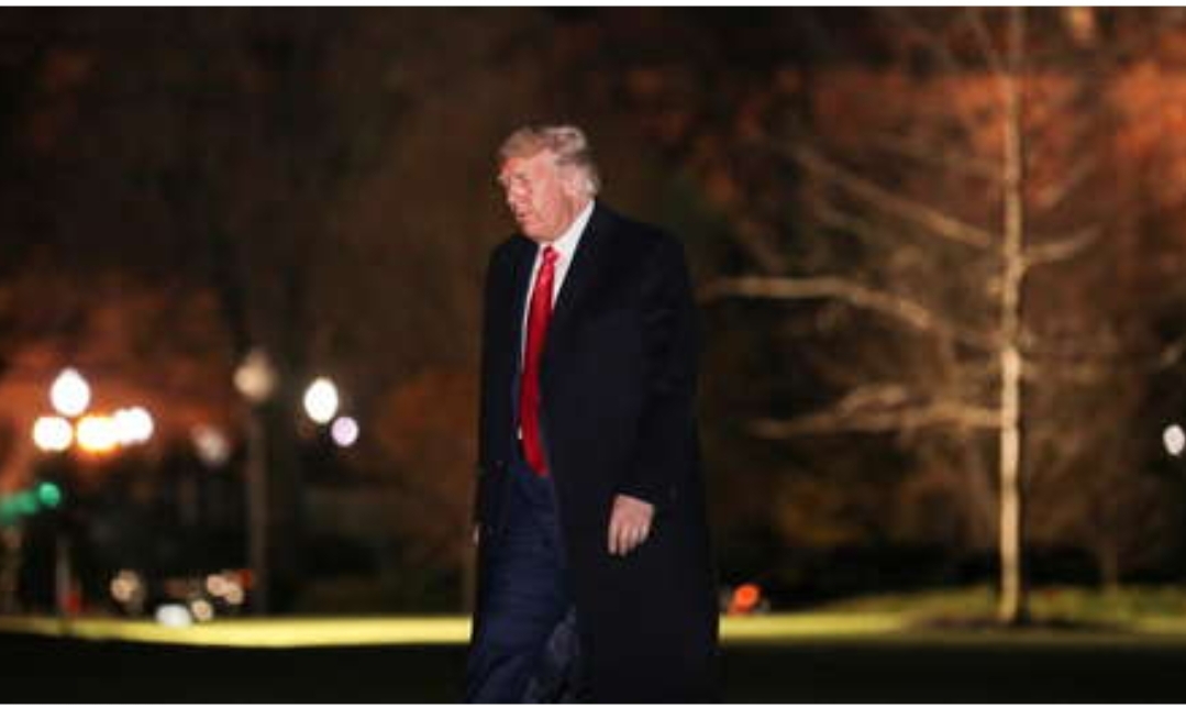 Trump sigue obstinado. Alega que se “acobardó” la Corte al bloquear la demanda de Texas