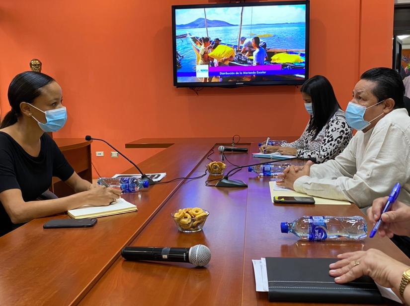 Autoridades del Mined y Unesco