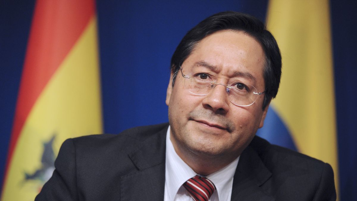 Arce lamenta la muerte de líder minero