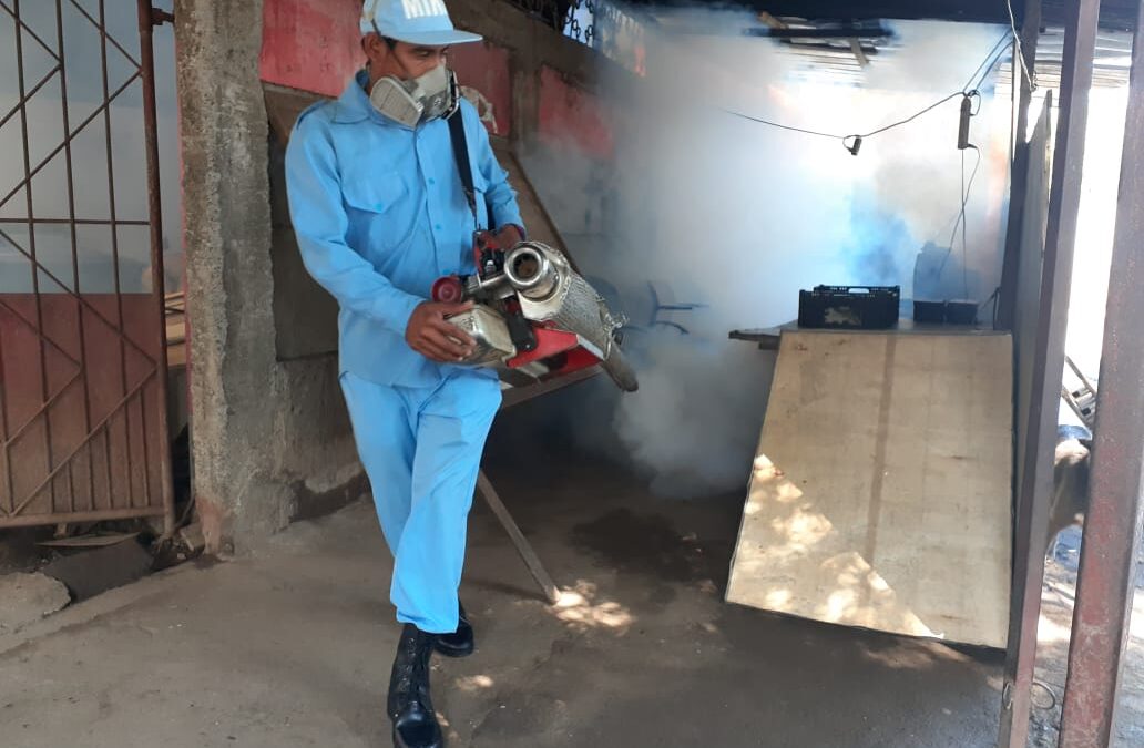 Minsa realiza fumigación y aplicación de BTI en Laureles Nortes