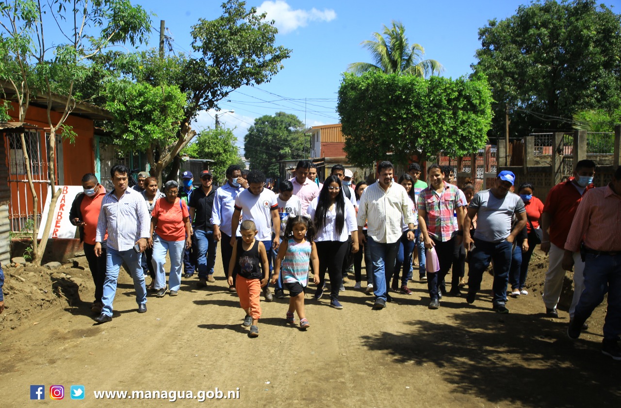 Programa Calles para el Pueblo en el barrio Pantasma