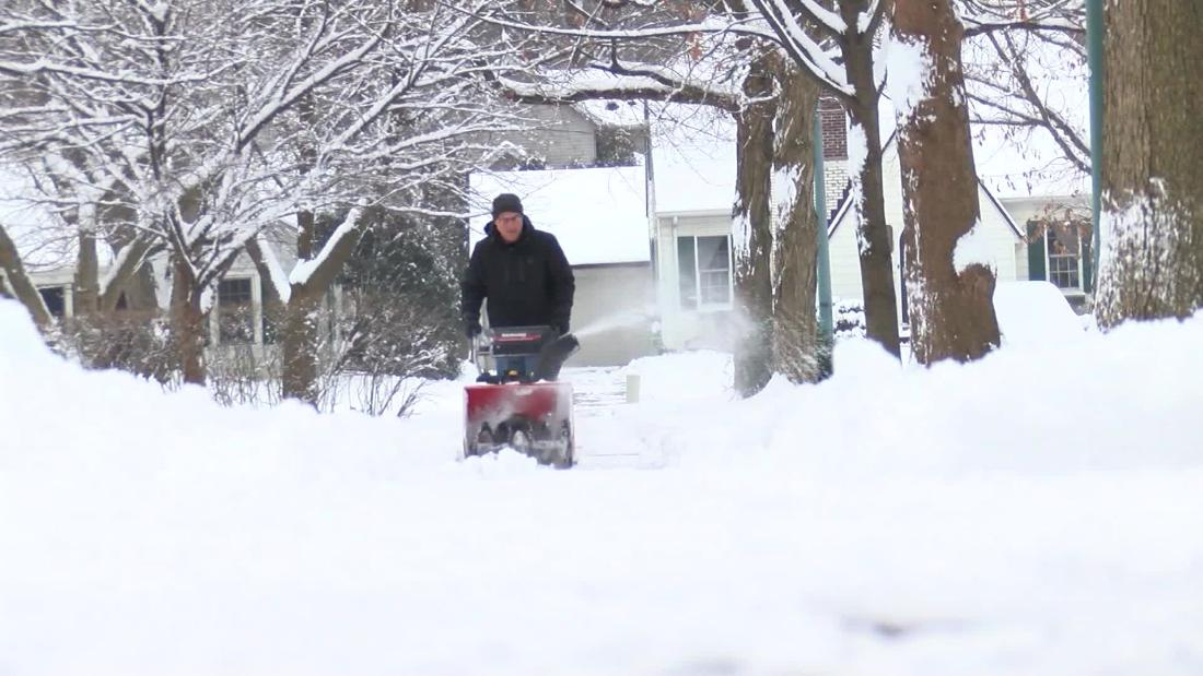 Tormenta invernal deja al menos 37 fallecidos