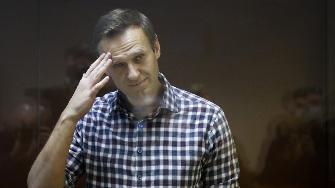 Navalny anuncia una huelga de hambre y exige un médico de su elección