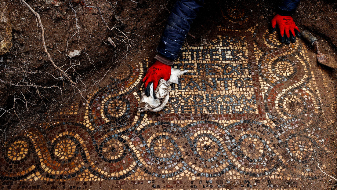 Encuentran los restos de un monasterio y de un mosaico romano de cerca de 1.500 años de antigüedad