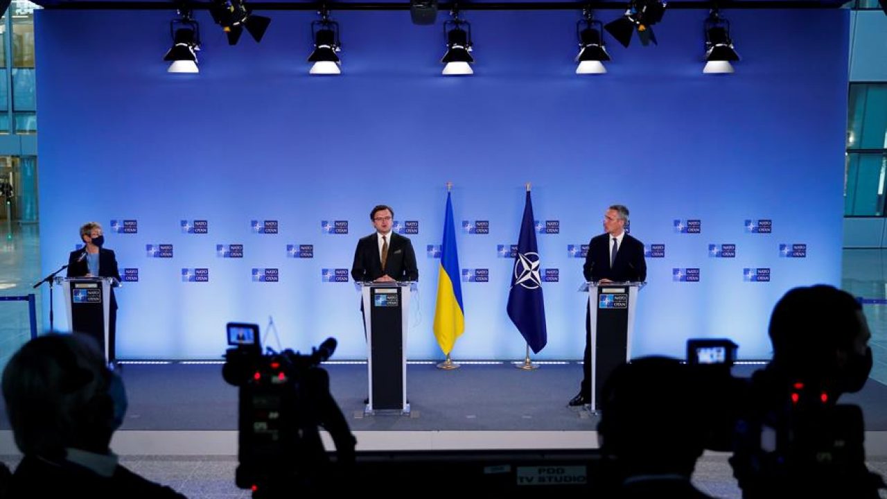 La OTAN exige a Rusia detener movilización militar en la frontera con Ucrania