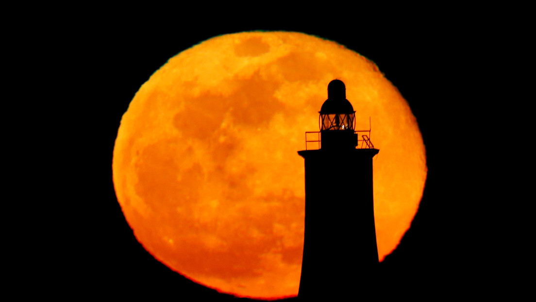 Luna rosa iluminará el cielo por tres días