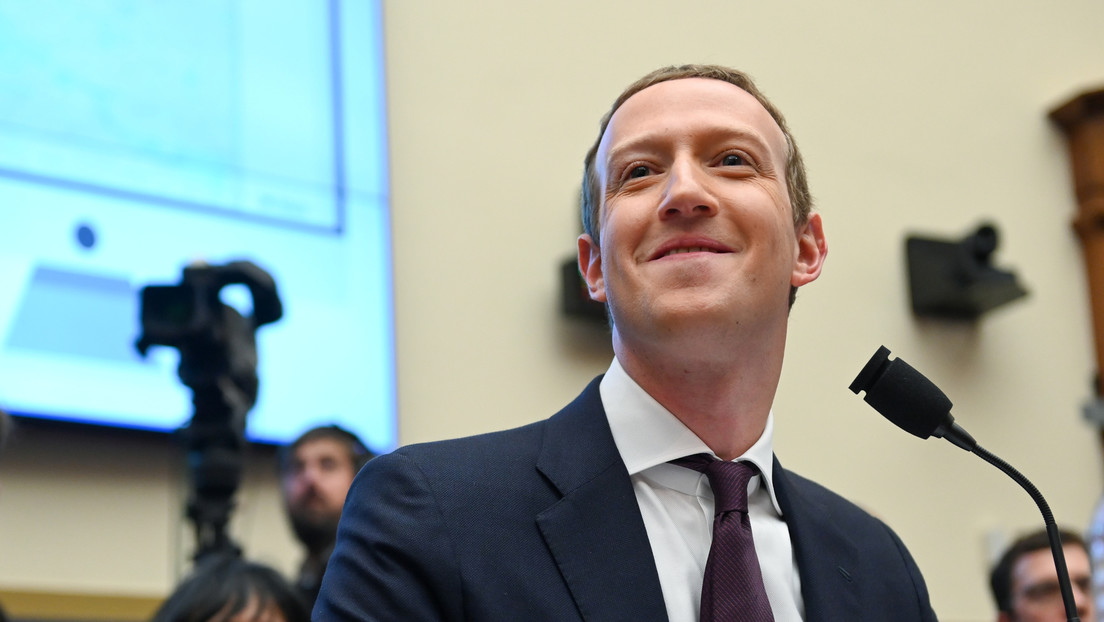 Mark Zuckerberg engaña a los paparazzi con protector solar