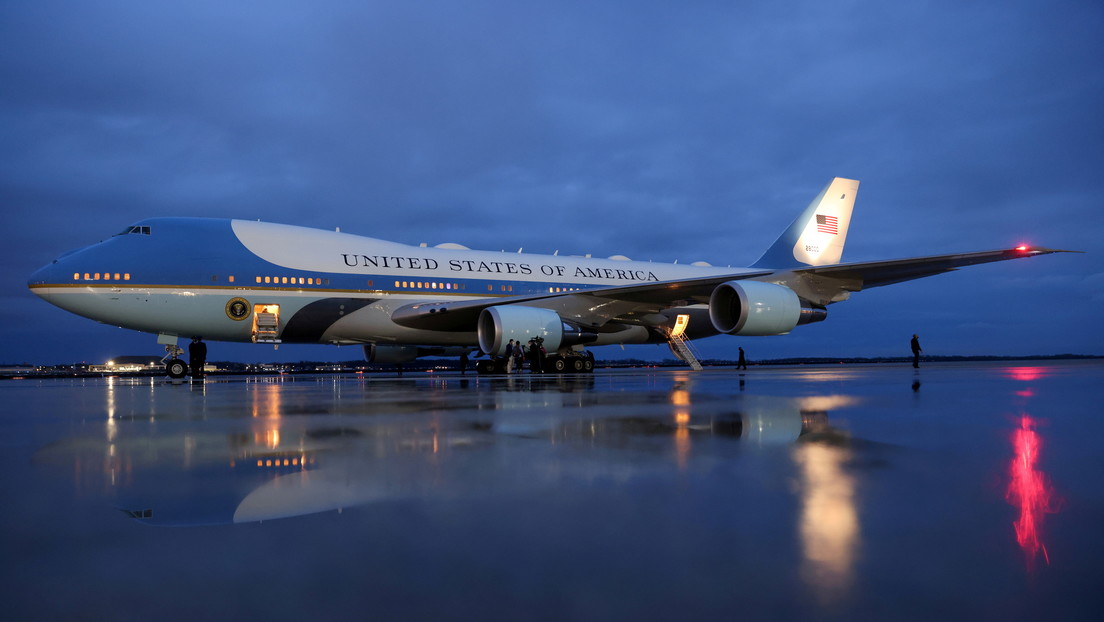 Amenazan a avión presidencial de EE.UU. tras conocerse que  un vehículo  llevaba explosivos