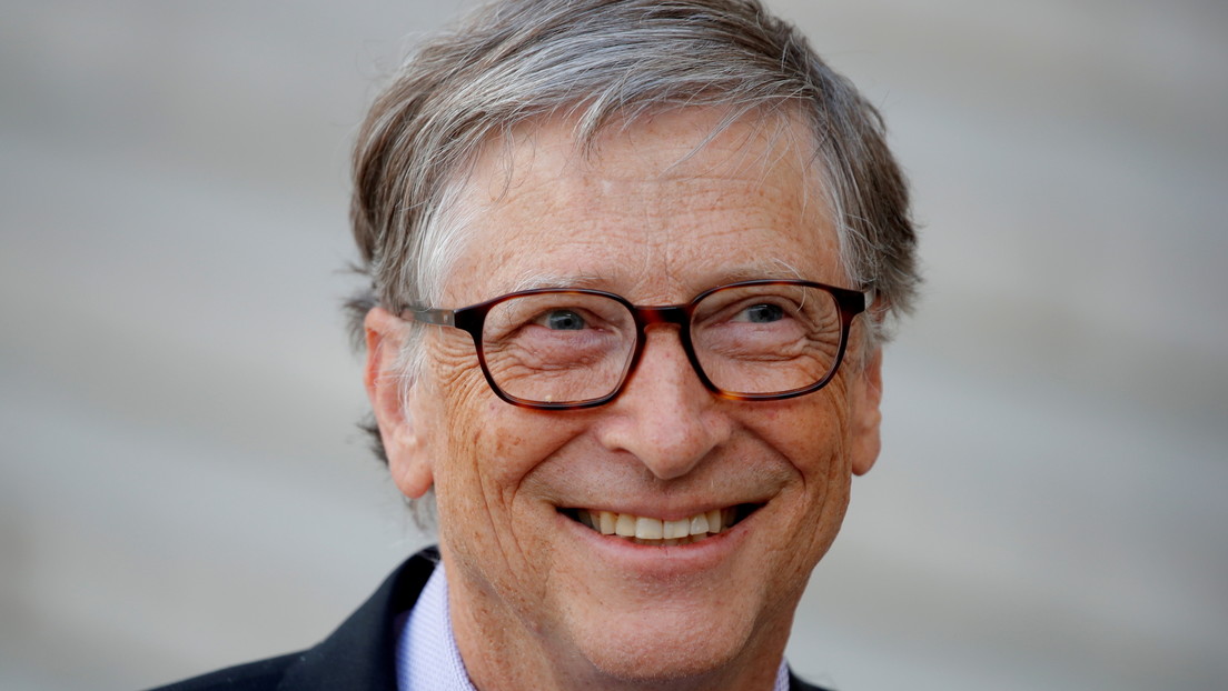 Investigan una antigua relación de Bill Gates con una empleada antes de su renuncia