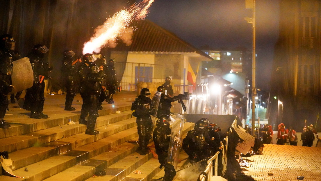 Nicolás Maduro denuncia “silencio y complicidad” frente a la “masacre” en Colombia