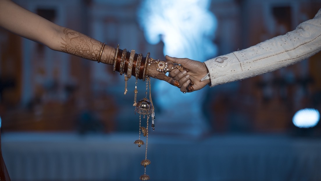 Mujer muere minutos antes de su boda en la India