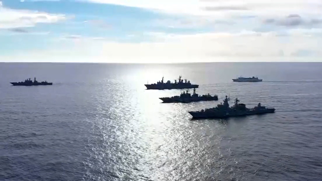 Rusia realiza ejercicio naval sin precedentes en la parte central del Pacífico