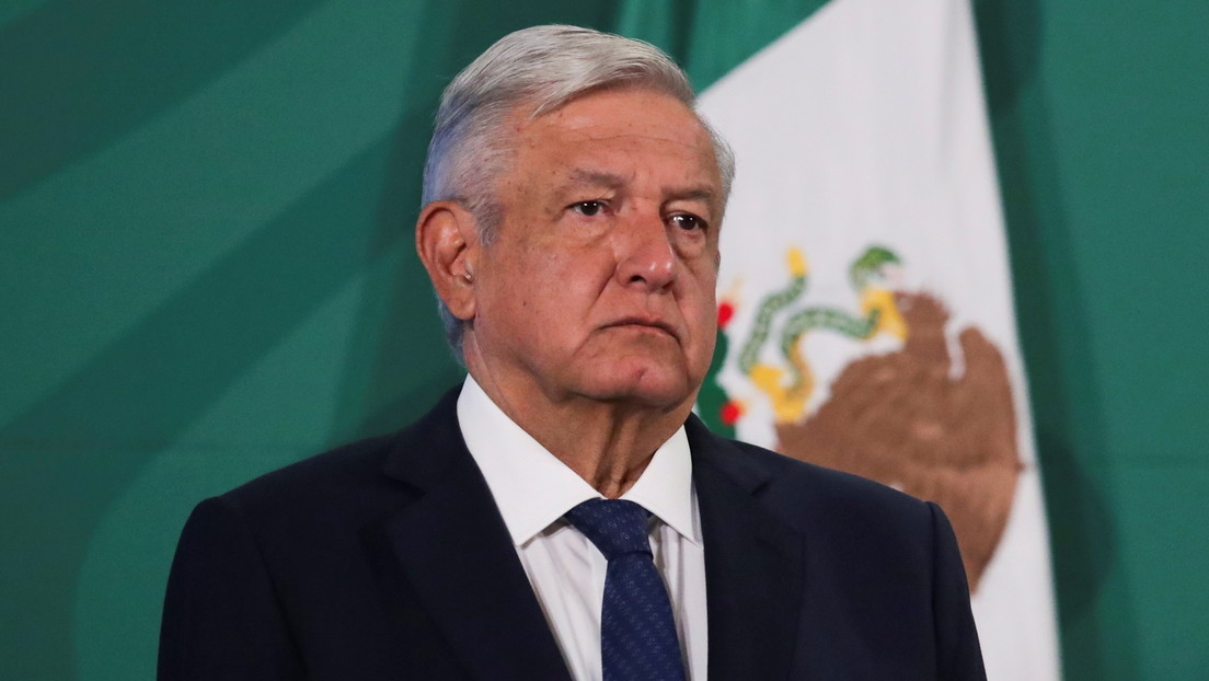 Presidente de México pide perdón por el asesinato de 120 estudiantes hace 50 años