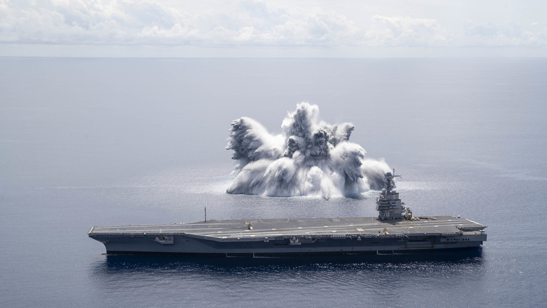 Realizan una explosión para probar la resistencia del portaviones USS Gerald R. Ford