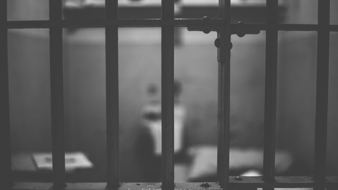 Justicia estadounidense se equivoca otra vez, reo pasó 34 años en prisión por un asesinato que no cometió