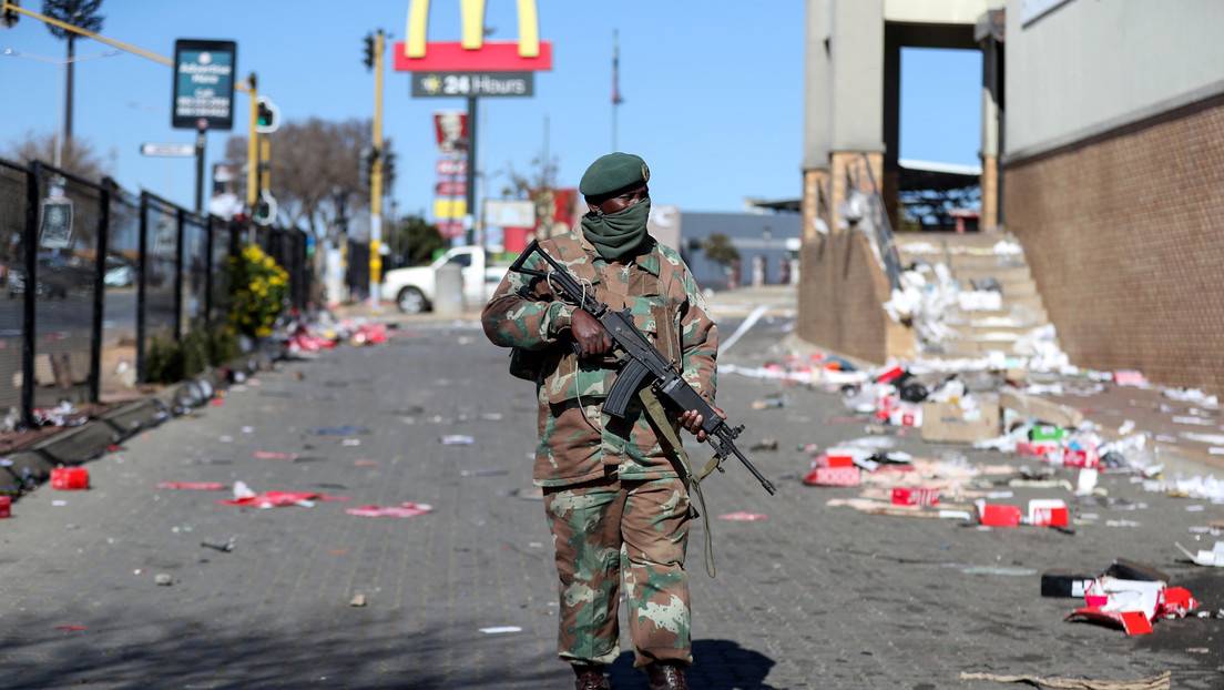 En Sudáfrica más de 70 muertos por protestas masivas sin precedentes