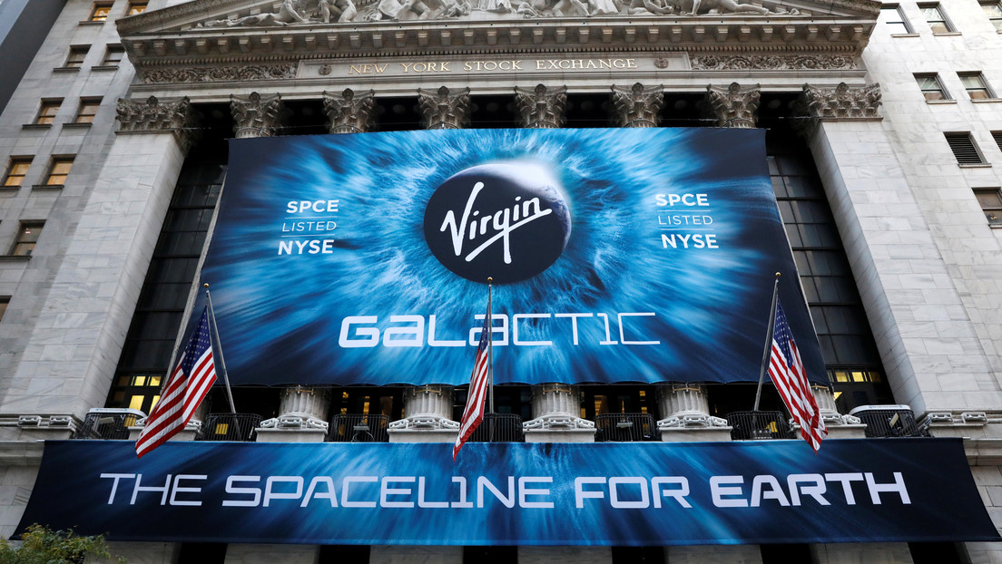 Cae acciones de Virgin Galactic tras el exitoso aterrizaje de la cápsula de Jeff Bezos