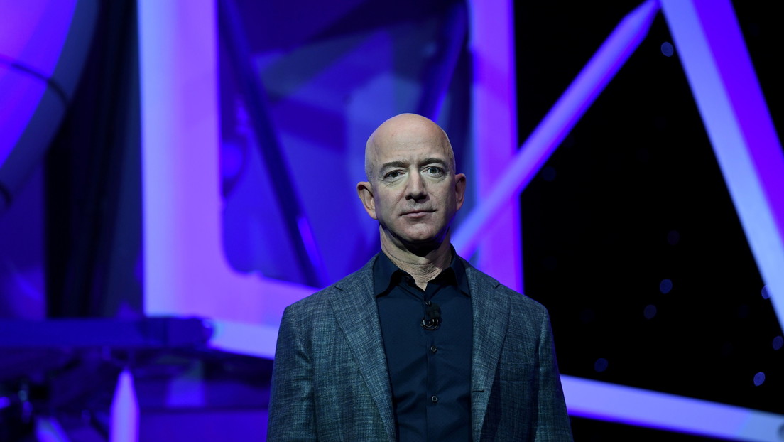 Director general de Amazon abandona su puesto, tras 27 años