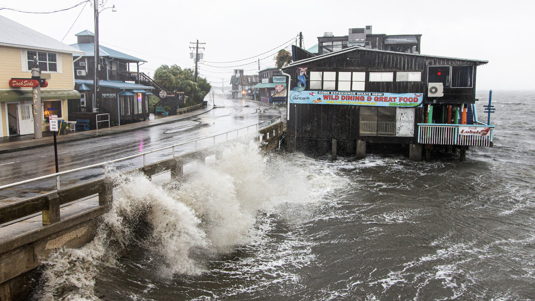 Tormenta Elsa taca tierra en la costa noroccidental de Florida