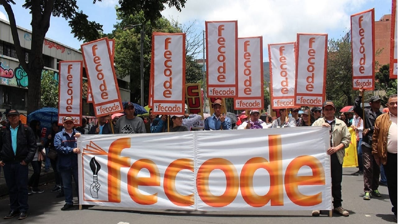 Educadores convocan a plantón por falta de garantías en Colombia