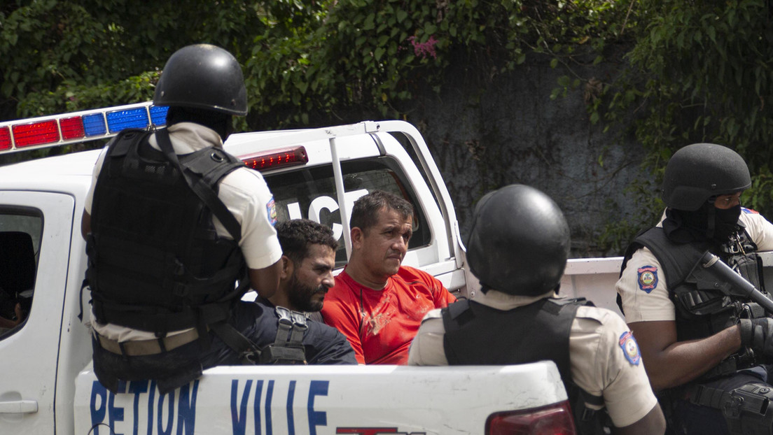 Policía captura a dos sospechosos del asesinato del presidente Jovenel Moïse