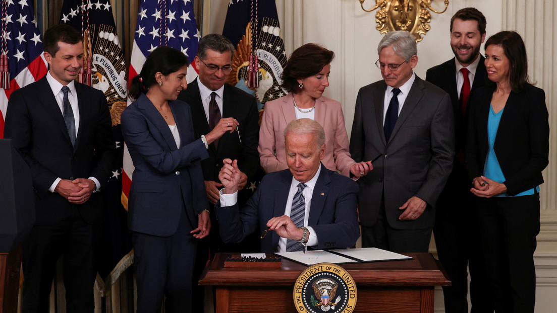 Biden, firmó  una nueva orden ejecutiva contra las prácticas anticompetitivas