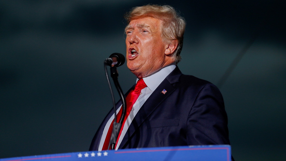 Trump afirma que los gigantes tecnológicos no son inmunes a la demanda en su contra
