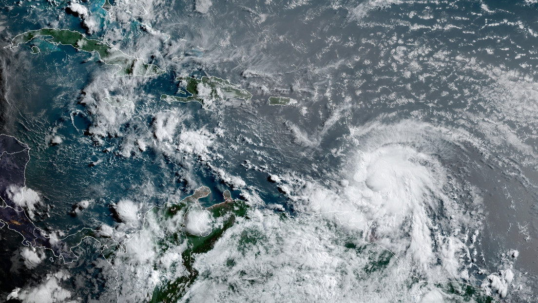 Huracán Elsa causa daños en viviendas en Barbados, así como cortes de electricidad, en informaciones preliminares