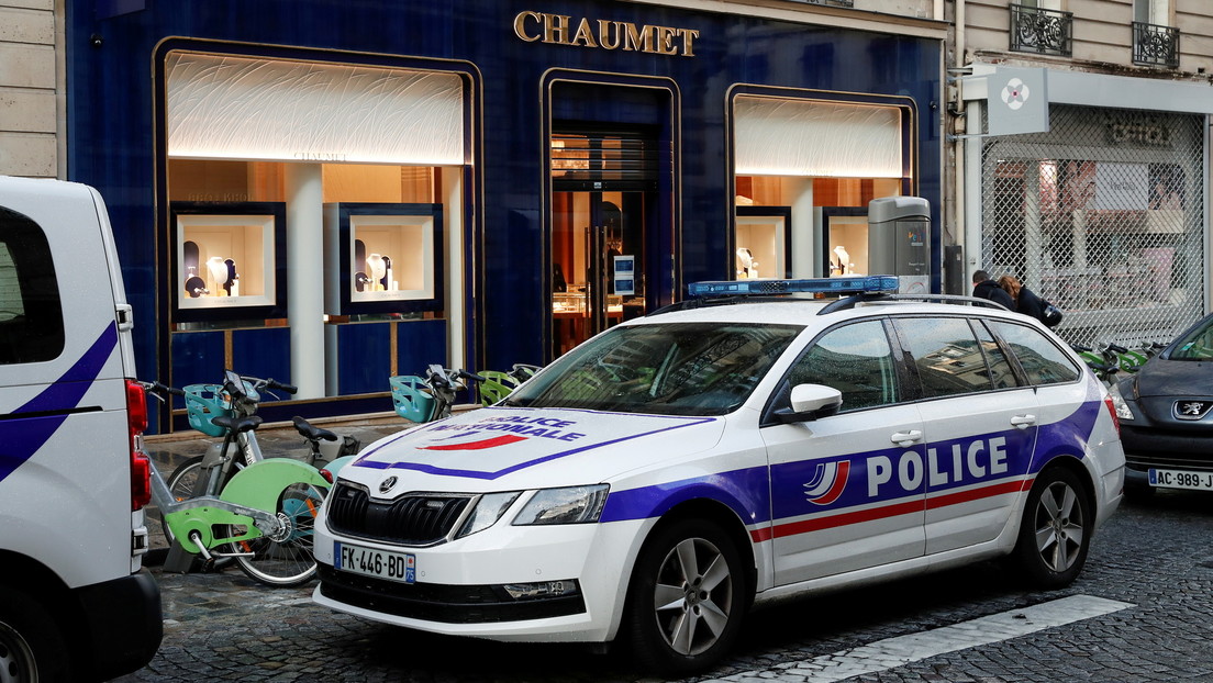 Van Damme distrajo involuntoriamente  para que un ladrón se llevara 2 millones de dólares en una tienda en París