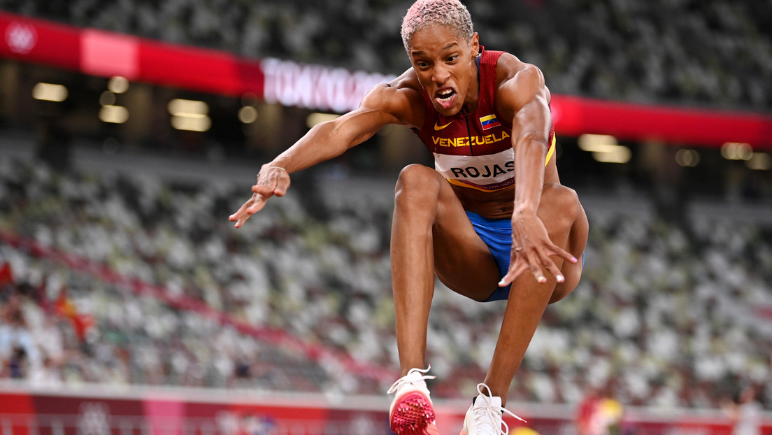 La venezolana Yulimar Rojas gana  medalla de oro en salto triple