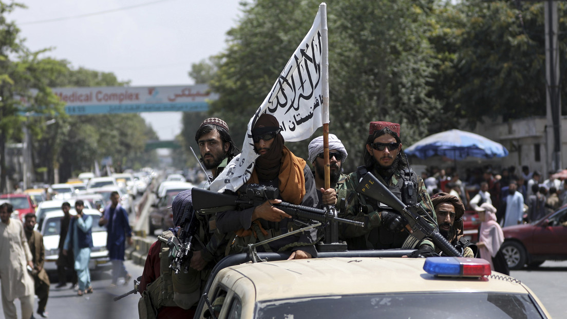 Talibanes cazan afganos vinculados al antiguo Gobierno