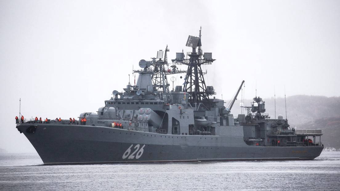 Dos buques de la Armada rusa anclan frente a Argelia