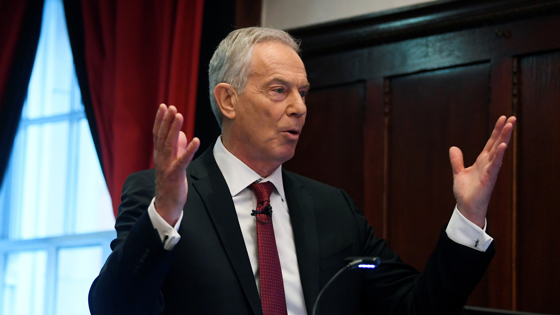 Tony Blair, criticó la decisión de las fuerzas occidentales de retirarse de Afganistán por  política