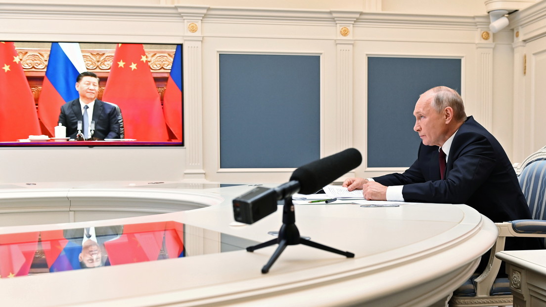 Putin y Xi Jinping discuten la situación en Afganistán