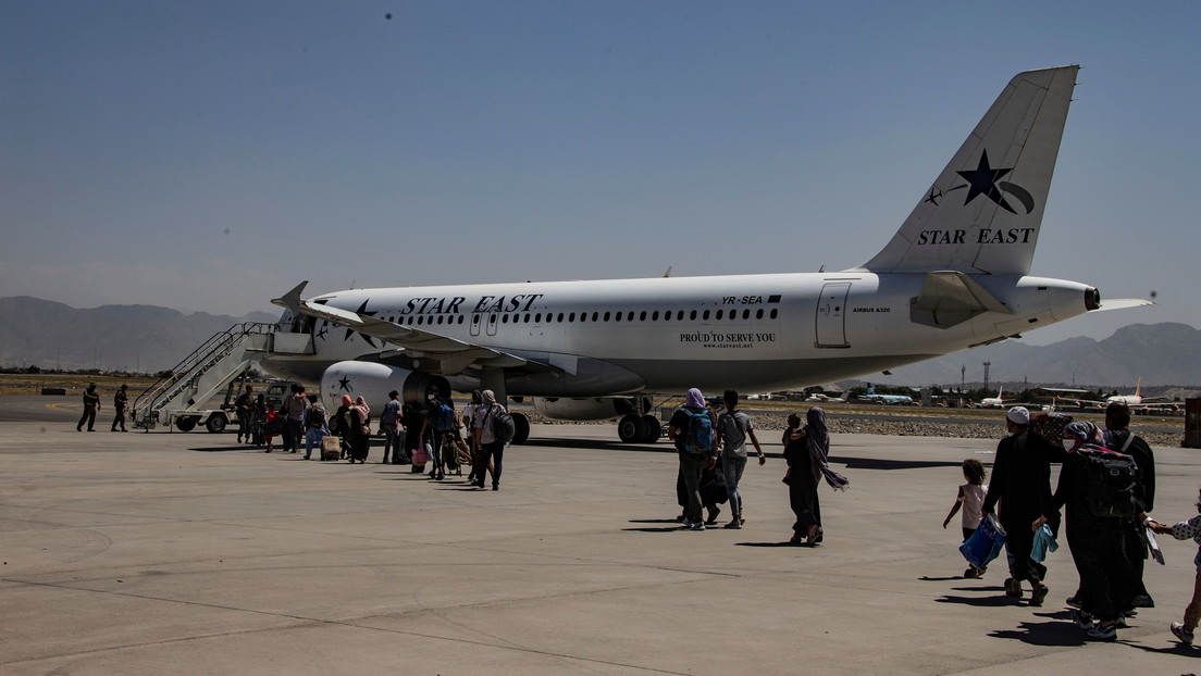 Más de 90 países prometen continuar la evacuación de Afganistán