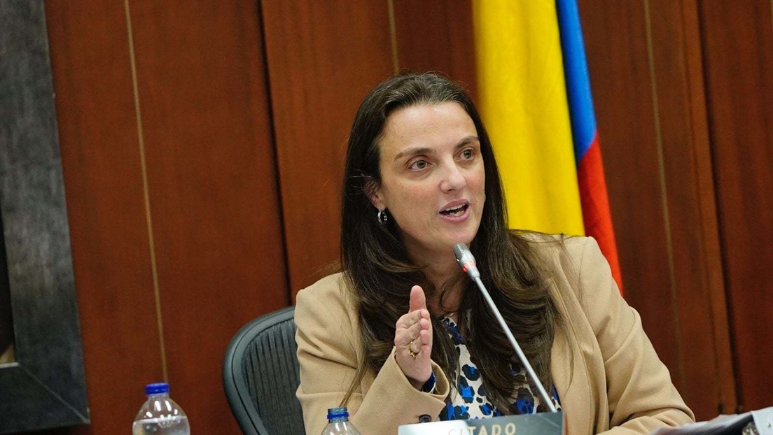 ‘Abudinear’, el término creado en las redes (y explicado por la RAE) que causa polémica en Colombia