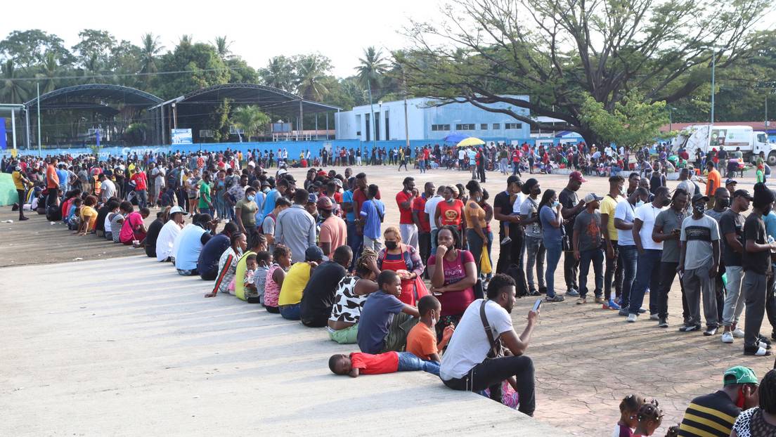 Migrantes parten de Tapachula rumbo a la Ciudad de México