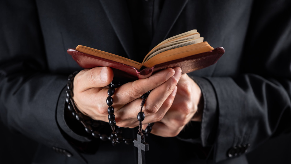 Condenan a sacerdote en España por abusar sexualmente de 6 menores