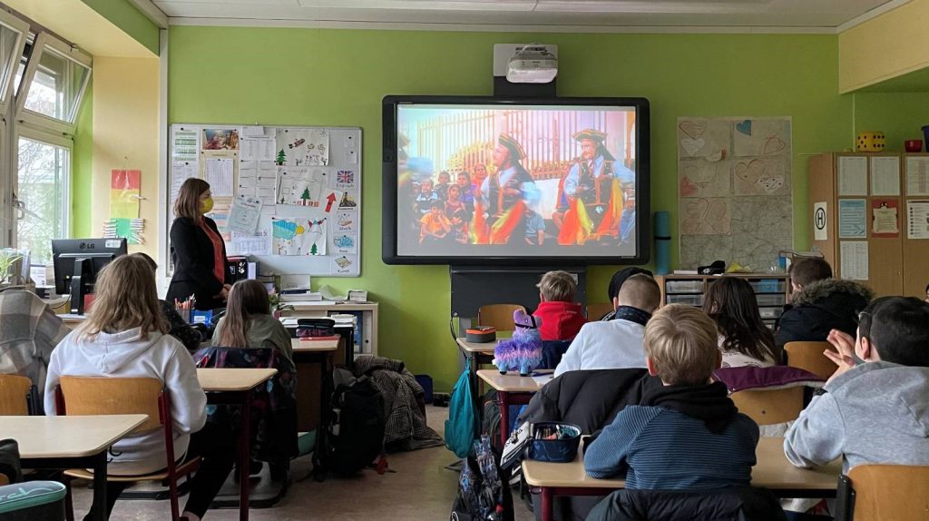 Embajada de Nicaragua  en Alemania visita  la Escuela  am Wilhelmsberg en Berlin