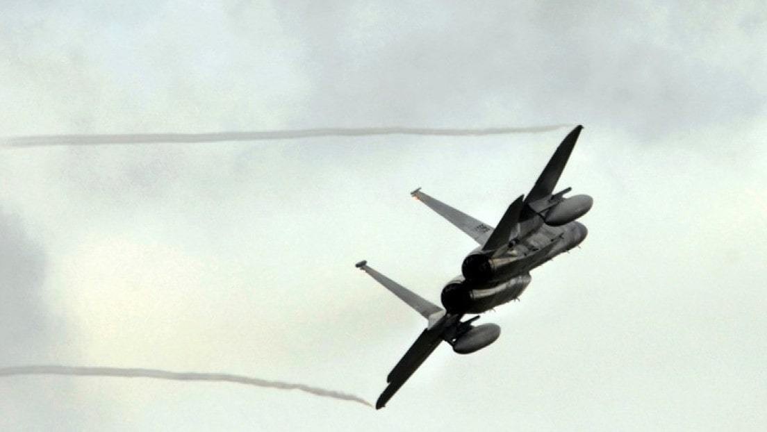 Unidad de la Fuerza Aérea de EE.UU. provoca una explosión sónica y se disculpa con residentes locales