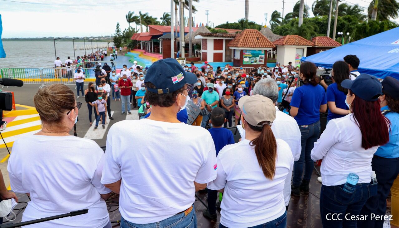 Se realiza la XIII edición de la Purísima Acuática en el Salvador Allende