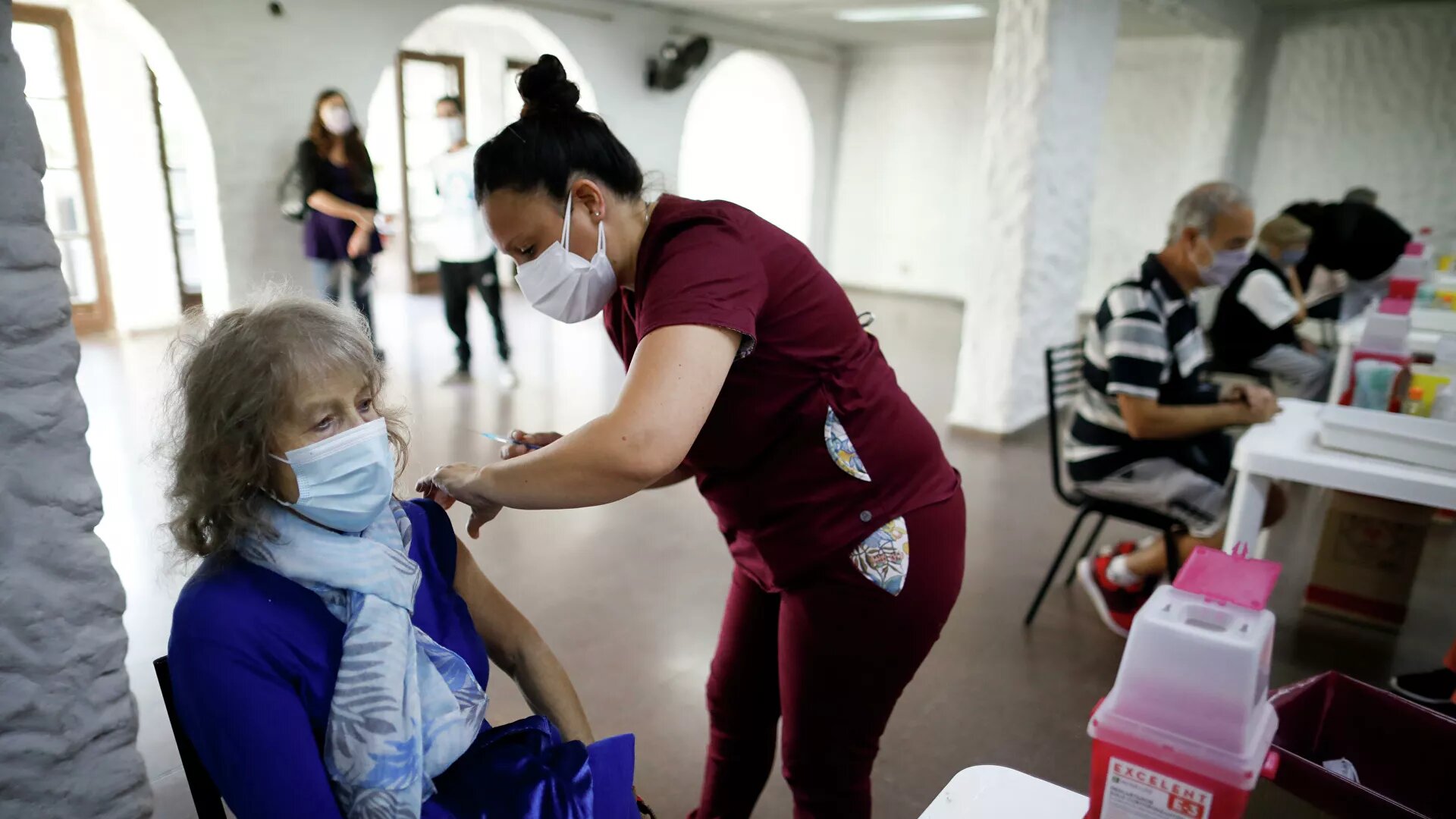 83% de la población en Argentina ha sido inmunizada contra el Coronavirus