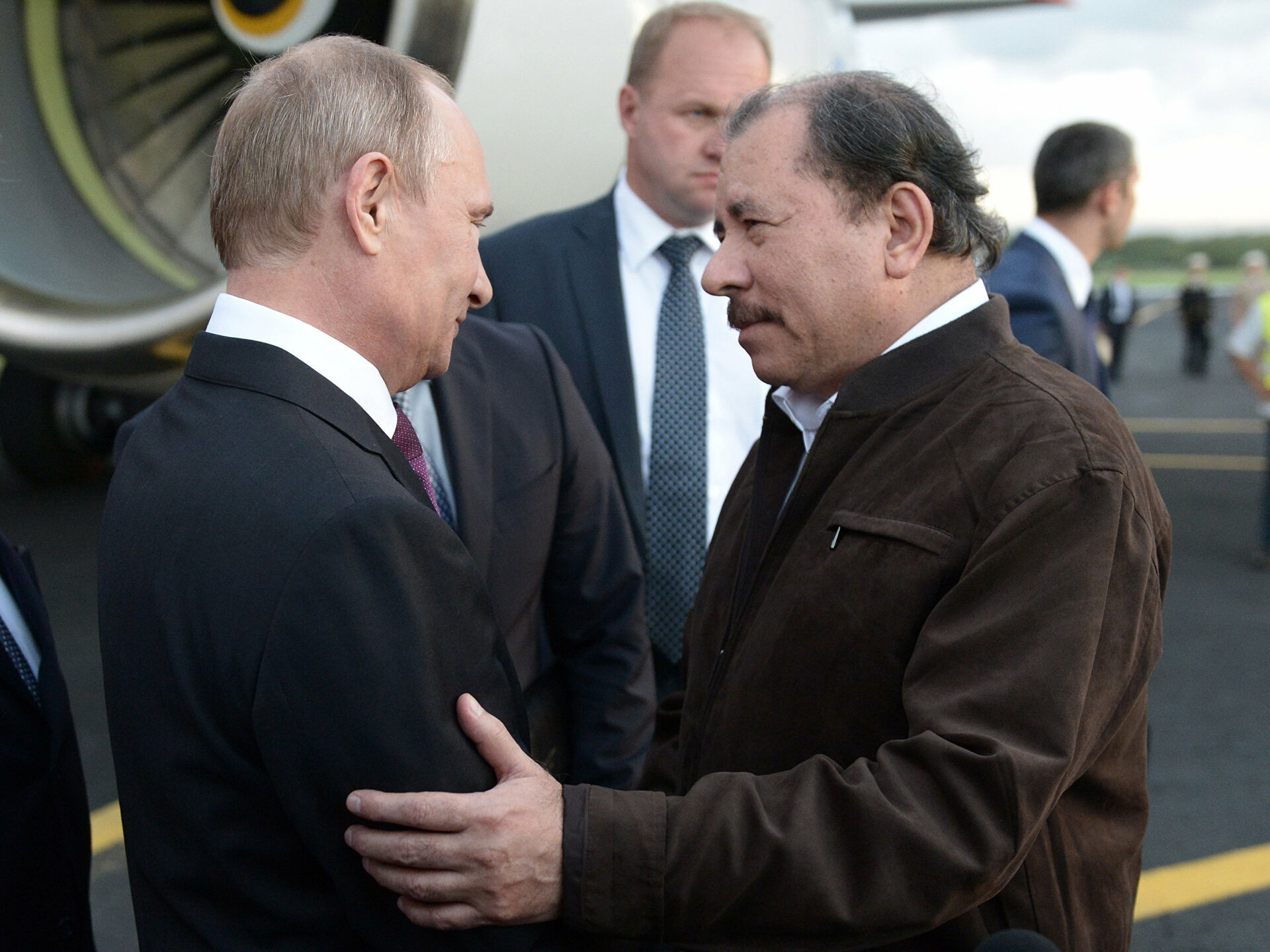 Putin examina con su homólogo de Nicaragua la cooperación en la lucha contra el Covid-19