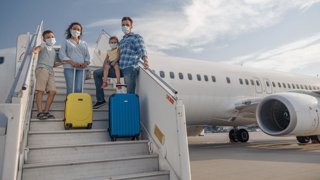 OMS recomienda suprimir las restricciones por coronavirus en los viajes internacionales