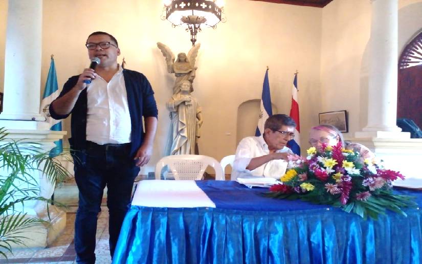 Granadinos celebran natalicio del Príncipe de las Letras Castellanas