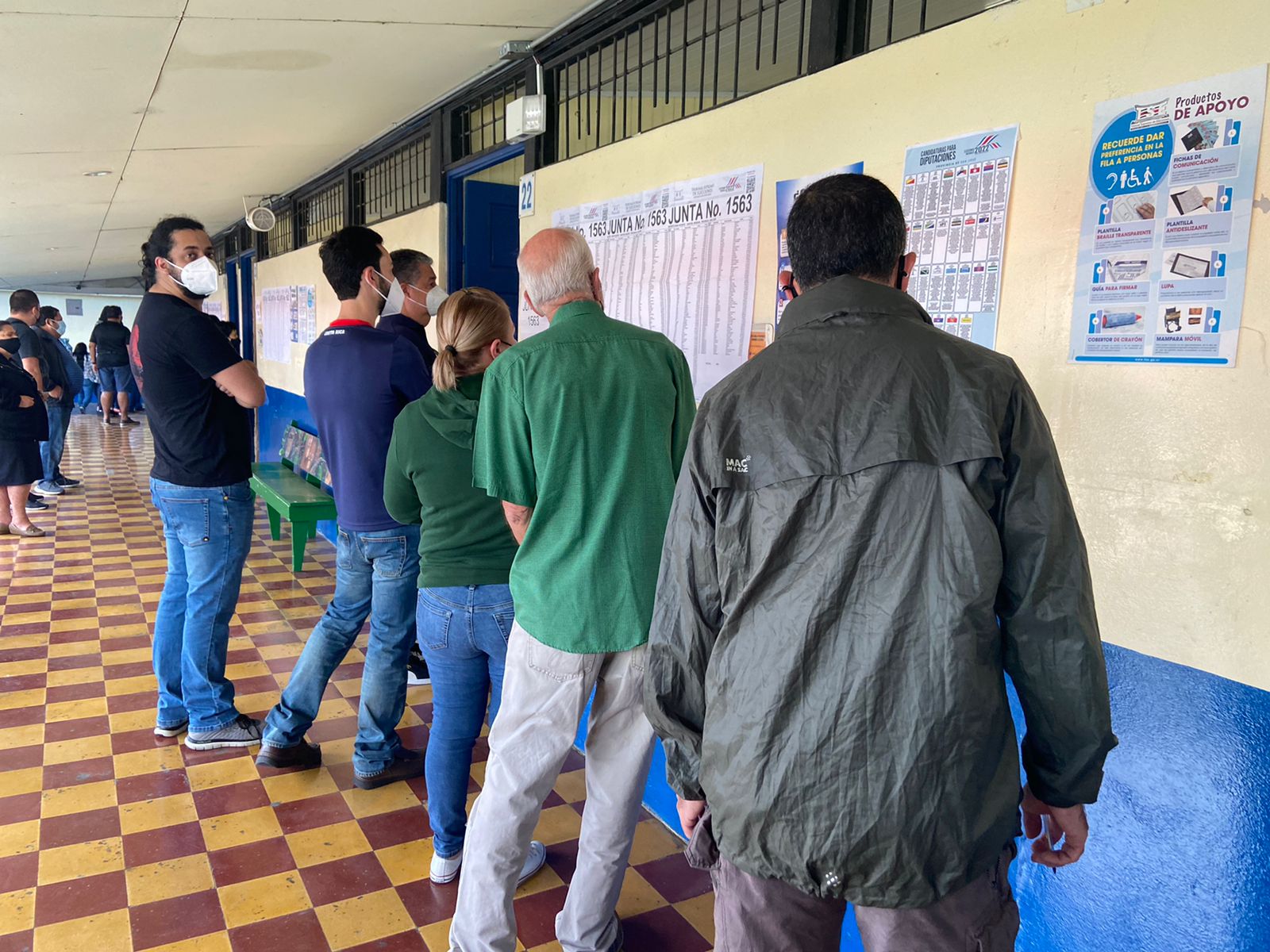 Cierran mesas electorales en Costa Rica tras comicios generales